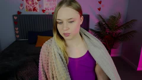 Snapshot of cutefever chatting on May 22, 2026, 1:35 am Amyy online show from May 22, 2026, 1:35 am