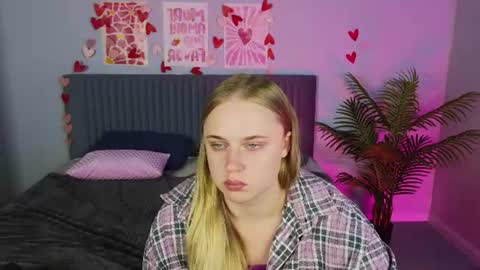 Amyy online show from July 6, 2026, 12:40 am