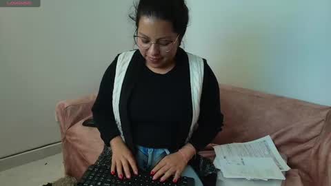 Snapshot of cutejess45 chatting on March 7, 2025, 7:05 pm tell me jess   online show from March 7, 2025, 7:05 pm