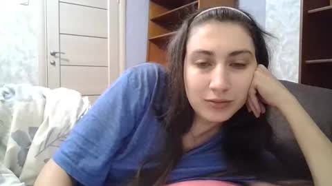 cutekattie online show from November 21, 2025, 1:26 am
