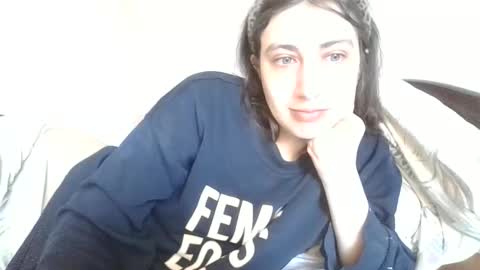 cutekattie online show from May 17, 2026, 4:54 am