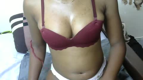 Snapshot of cutemella chatting on June 11, 2026, 9:57 pm cutemella online show from June 11, 2026, 9:57 pm