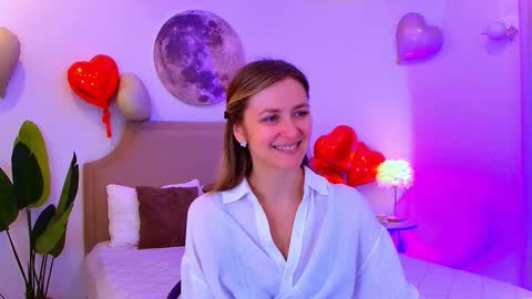 cutemirage online show from February 15, 2026, 2:47 pm