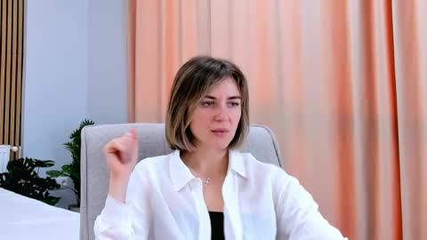 cutemirage online show from April 5, 2026, 3:31 pm