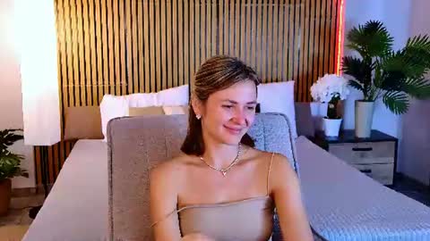 Snapshot of cutemirage chatting on July 9, 2026, 2:43 pm cutemirage online show from July 9, 2026, 2:43 pm