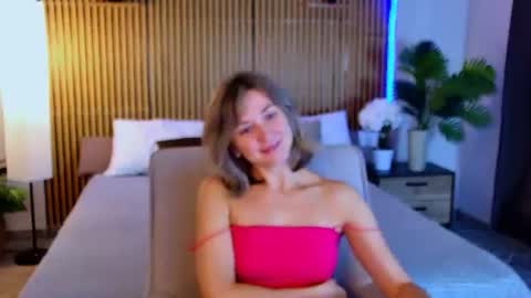Snapshot of cutemirage chatting on July 17, 2026, 2:45 pm cutemirage online show from July 17, 2026, 2:45 pm