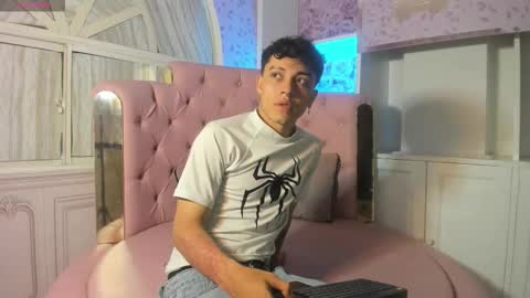 cutenaked_ online show from January 8, 2026, 11:23 am