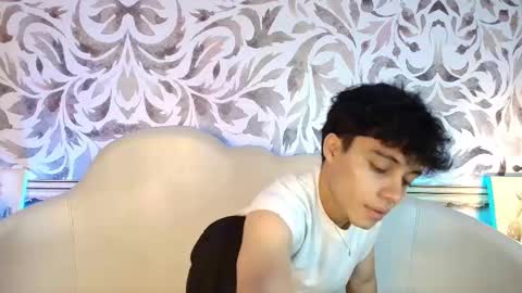 cutenaked_ online show from February 4, 2026, 11:38 am