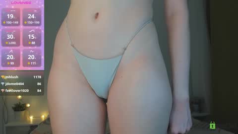 Snapshot of cutenessnicole chatting on January 21, 2025, 11:13 pm cutenessnicole online show from January 21, 2025, 11:13 pm