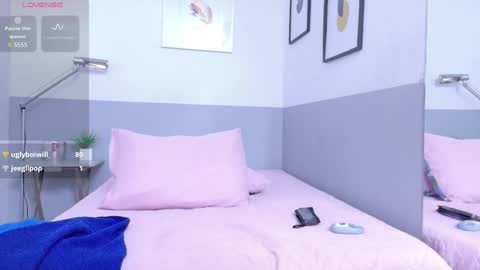 Snapshot of cutepetitee chatting on November 4, 2025, 7:35 pm cutepetitee online show from November 4, 2025, 7:35 pm