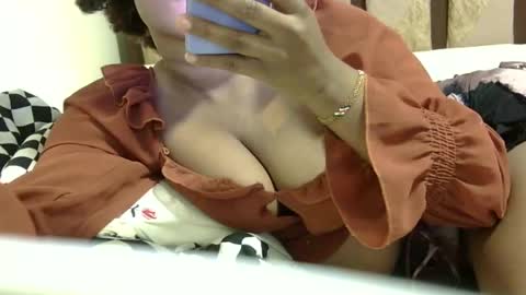 Snapshot of cutermilly chatting on December 16, 2024, 8:41 am cutermilly online show from December 16, 2024, 8:41 am