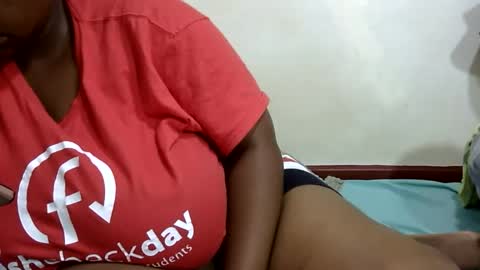 Snapshot of cutermilly chatting on October 29, 2025, 10:50 am cutermilly online show from October 29, 2025, 10:50 am