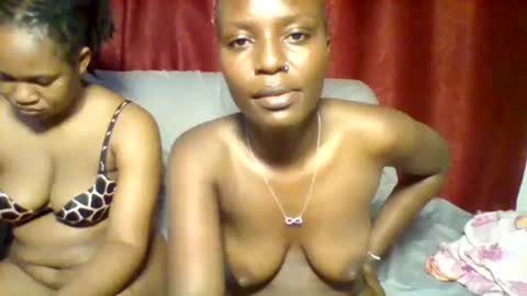 cutey_lunar online show from February 4, 2025, 1:23 am