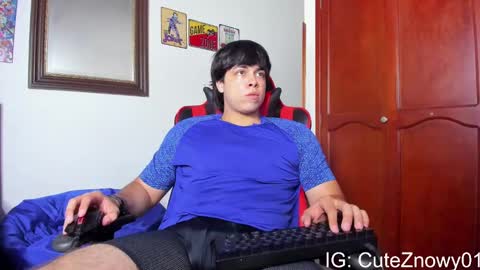 Snapshot of cuteznowyy chatting on February 22, 2025, 9:37 pm Ask me online show from February 22, 2025, 9:37 pm