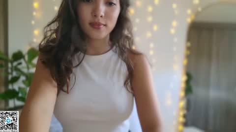 Snapshot of cutie18_angel chatting on June 16, 2026, 8:00 pm angela online show from June 16, 2026, 8:00 pm
