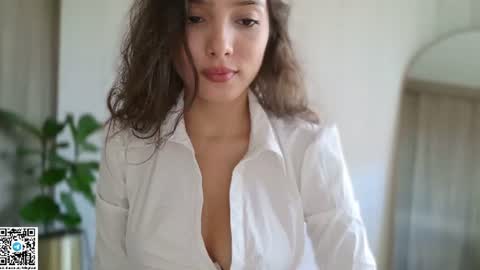 Snapshot of cutie18_angel chatting on July 6, 2026, 8:22 pm angela online show from July 6, 2026, 8:22 pm