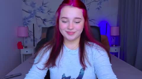 Nika  online show from November 13, 2025, 8:41 pm