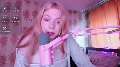 Snapshot of cutie_bambi_ chatting on June 18, 2026, 12:09 pm Bambi online show from June 18, 2026, 12:09 pm
