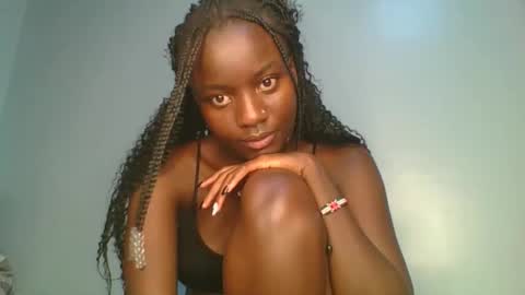 Snapshot of cutie_choco chatting on November 13, 2025, 5:45 pm cutie_choco online show from November 13, 2025, 5:45 pm