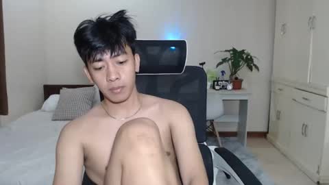 Snapshot of cutie_cumshow chatting on October 26, 2025, 7:53 pm Neil Taylor online show from October 26, 2025, 7:53 pm