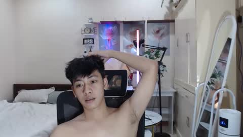 Snapshot of cutie_cumshow chatting on November 27, 2025, 6:10 pm Neil Taylor online show from November 27, 2025, 6:10 pm