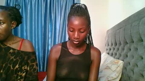 Snapshot of cutie_liqy chatting on December 5, 2025, 11:30 am Liqy online show from December 5, 2025, 11:30 am