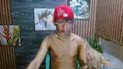 cutie_mico online show from November 25, 2025, 8:36 am