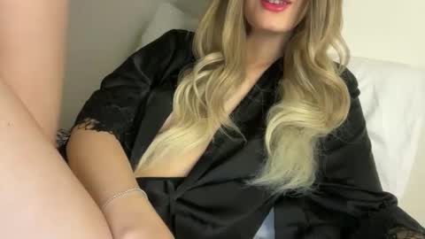 Snapshot of cutie_n111 chatting on April 7, 2026, 5:19 am Call me cutie online show from April 7, 2026, 5:19 am