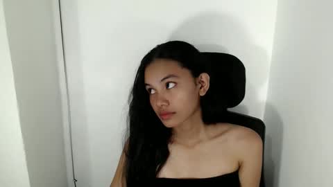 Snapshot of cutiee_lily2 chatting on May 27, 2026, 1:57 am cutiee_lily2 online show from May 27, 2026, 1:57 am