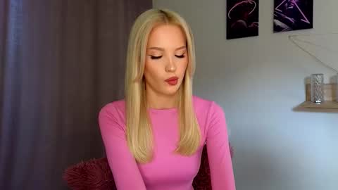 Snapshot of cutiefull_lion chatting on March 26, 2026, 5:35 am cutiefull_lion online show from March 26, 2026, 5:35 am