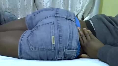 cutiehanish4 online show from November 22, 2025, 2:32 am