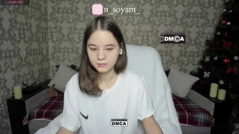 cutiekitty_cb online show from December 22, 2025, 2:19 am