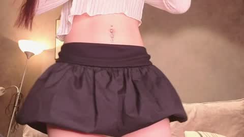 Snapshot of cutieleyla chatting on May 6, 2026, 9:42 pm cutieleyla online show from May 6, 2026, 9:42 pm