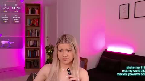 cutiepie69__ online show from June 20, 2026, 7:27 pm