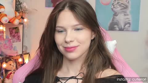 Snapshot of cutierori chatting on January 16, 2025, 2:09 am Rori  Instagram cutierori  online show from January 16, 2025, 2:09 am