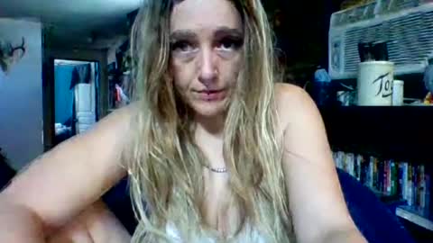 cutiiekaylss online show from July 10, 2026, 5:04 pm