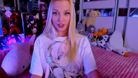 Nora online show from December 15, 2024, 9:31 pm