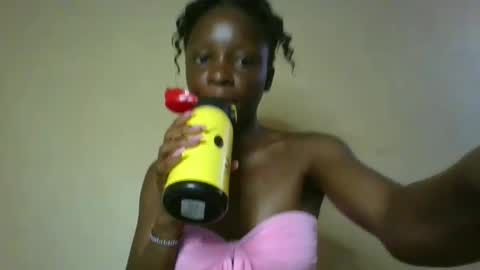 Snapshot of cutty_teshy chatting on January 20, 2025, 6:10 am cutty_teshy online show from January 20, 2025, 6:10 am