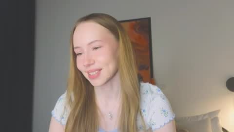 Snapshot of cuute_angell chatting on April 28, 2026, 5:18 pm Virginia See you on Sunday online show from April 28, 2026, 5:18 pm