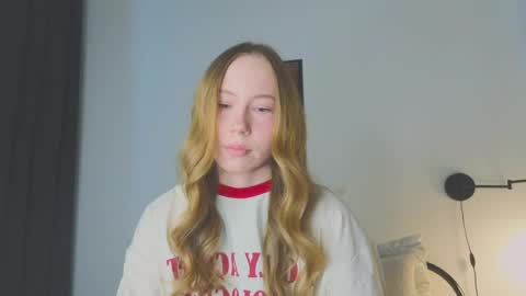 Snapshot of cuute_angell chatting on May 22, 2026, 2:55 pm Virginia See you on Sunday online show from May 22, 2026, 2:55 pm