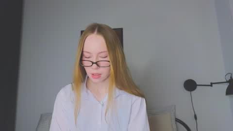 Snapshot of cuute_angell chatting on May 24, 2026, 5:07 pm Virginia See you on Sunday online show from May 24, 2026, 5:07 pm