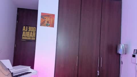 Cyan online show from February 23, 2025, 11:47 pm