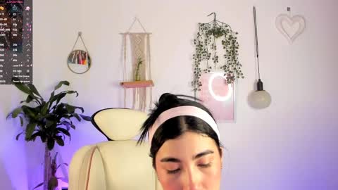 Liz online show from April 11, 2026, 12:15 am