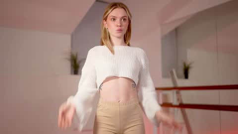 Snapshot of cyberheart_ chatting on December 3, 2024, 6:49 pm EMILY online show from December 3, 2024, 6:49 pm