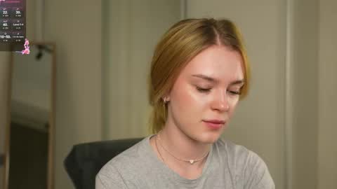 Snapshot of cyberheart_ chatting on November 22, 2025, 4:50 pm EMILY online show from November 22, 2025, 4:50 pm