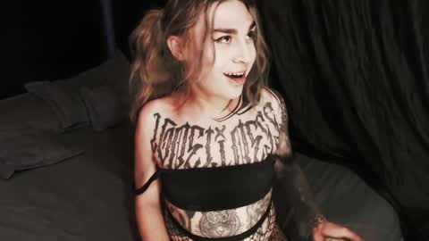 Nikki online show from December 5, 2024, 12:19 am