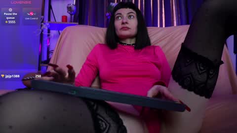 Lily Goddess online show from December 12, 2024, 8:47 am