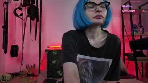 Snapshot of cyberxgoddess_ chatting on May 7, 2026, 6:08 am Lily Goddess online show from May 7, 2026, 6:08 am