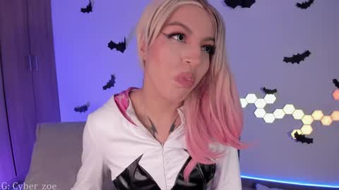 Snapshot of cyberzoe chatting on October 29, 2025, 12:46 am cyber zoe online show from October 29, 2025, 12:46 am