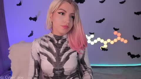 Snapshot of cyberzoe chatting on November 5, 2025, 3:45 pm cyber zoe online show from November 5, 2025, 3:45 pm